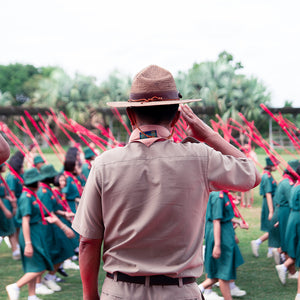 Boy Scouts admite dejar que los depredadores regresen al Movimiento Scout